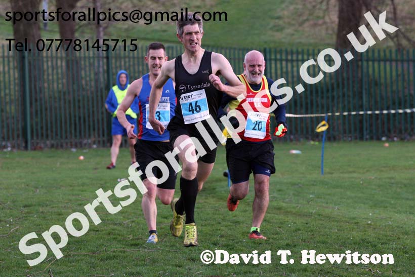 Mens veteran Cathedral Relays, Birtley. Photo:  David T. Hewitson/Sports for All Pics